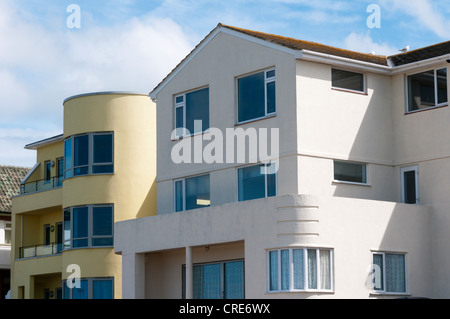 Nuovi appartamenti sulla costa a Cliftonville vicino a Margate. Foto Stock