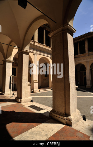 Italia, Roma, Chiostro del Bramante, Santa Maria della Pace, chiostro rinascimentale Foto Stock