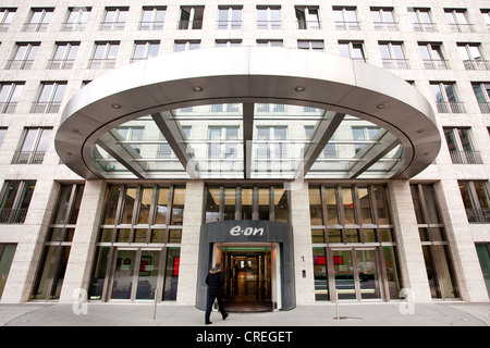 La sede centrale del gruppo energia EON AG a Duesseldorf in Renania settentrionale-Vestfalia, Germania, Europa Foto Stock