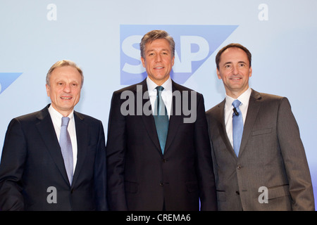 Werner Brandt, sinistra, CFO di SAP AG, Bill McDermott, centro, co-CEO di SAP AG e Jim Hagemann Snabe, destra, co-CEO di SAP AG, Foto Stock