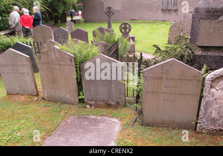 WILLIAM WORDSWORTH (1770-1850) luogo di sepoltura della famiglia Wordsworth presso San Osvaldo Chiesa, Grasmere Cumbria,. Foto Tony Gale Foto Stock