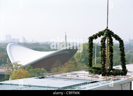 Berlino, Germania, topping-cerimonia fuori sul tetto della nuova Cancelleria federale Foto Stock