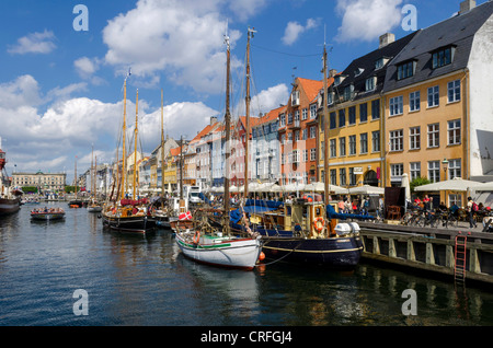 Copenhagen, Danimarca: porto di Nyhavn waterfront Foto Stock