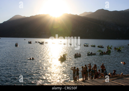 Festival Fasinada al tramonto, Perast, Montenegro Foto Stock