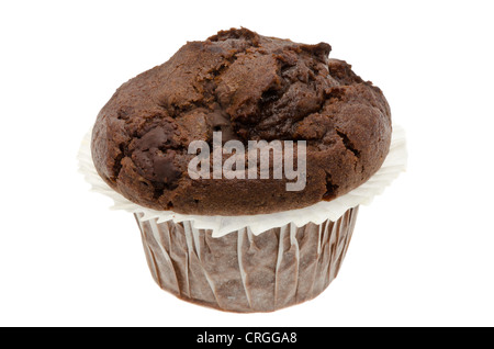 Immagine ravvicinata di un muffin al cioccolato - studio shot con uno sfondo bianco Foto Stock