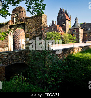 Ponte per il castello di Heesen, in Germania, in Renania settentrionale-Vestfalia, la zona della Ruhr, Hamm Foto Stock