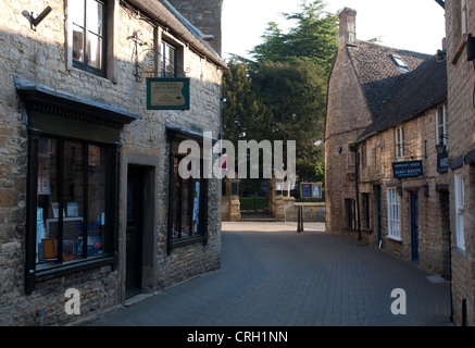 Chiesa a piedi, Stow-su-il-Wold, Gloucestershire, Regno Unito Foto Stock