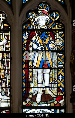 Dettaglio della finestra di vetro colorato St Mary's Chiesa Collegiata Warwick Inghilterra ha detto di essere tra i più importanti del vetro medievale Foto Stock