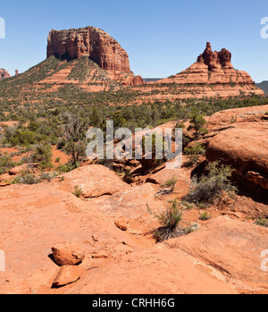 Courthouse Butte e Bell Rock vicino a Sedona in Arizona USA Foto Stock