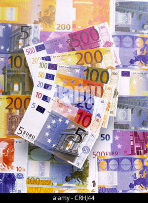 Banconote in tagli diversi disposti faecherfoermig Foto Stock