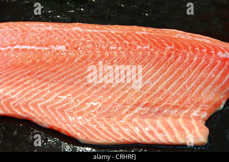 Un pezzo di fetta di salmone Foto Stock