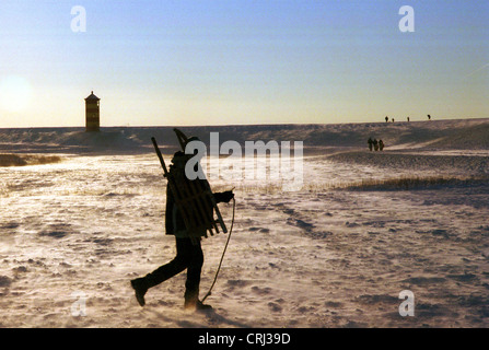 Pilsum una Luger in controluce Foto Stock