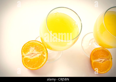 Acido ascorbico comune bevanda fredda di acido folico bibita salutare sano arancione bere succo di arancia il potassio lo scorbuto vitamina C Foto Stock