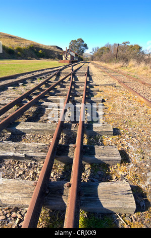 Vecchia linea ferroviaria, Gundagai, Nuovo Galles del Sud, Australia Foto Stock