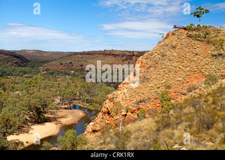 Ormiston Gorge nella Catena Montuosa di West MacDonnell Foto Stock