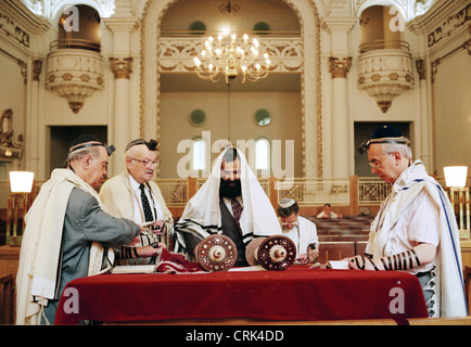 Gli ortodossi del culto ebraico a Berlino Foto Stock