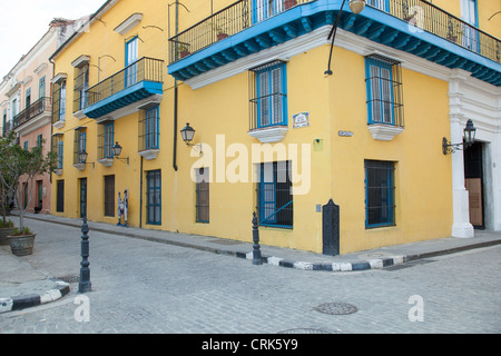 Vuoto angolo di strada nella Vecchia Havana, Cuba. Foto Stock