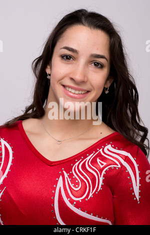 Ginnasta Aly Raisman presso il Team USA Media Summit a Dallas, TX in anticipo delle Olimpiadi di Londra 2012. Foto Stock