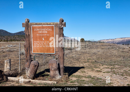 Continental Divide storia ufficiale scenic marcatore cartello stradale, Mesa Verde, Colorado Foto Stock