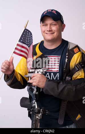 Esercito paralimpico soldato atleta di tiro Josh Olson presso il Team USA Media Summit in anticipo delle Olimpiadi di Londra 2012 Foto Stock