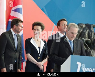 Jacques Rogge Presidente IOCC Cameron Princess Royal Signore Coe ' ' ' ' ' ' 1 anno per andare all' Olimpiadi di Londra 2012 Trafalgar Square Foto Stock