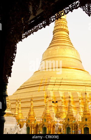 Schwedagon Paya di Yangon,Birmania Foto Stock