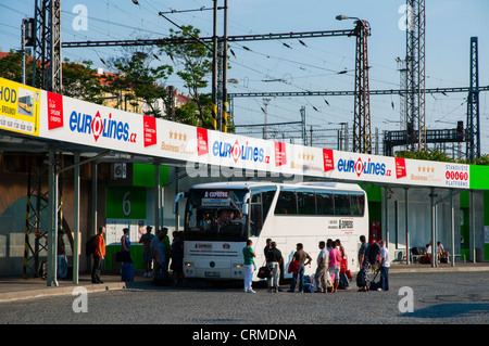 Florenc a lunga distanza stazione bus Karlin quartiere Praga Repubblica Ceca Europa Foto Stock