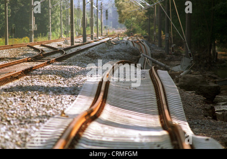 Fu distrutto il collegamento ferroviario (Dresd.-Chemn.) dopo il diluvio in Sassonia Foto Stock