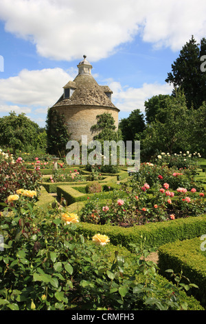 La Colombaia nella piccionaia Giardino a Rousham Park House vicino a Bicester Oxfordshire Foto Stock