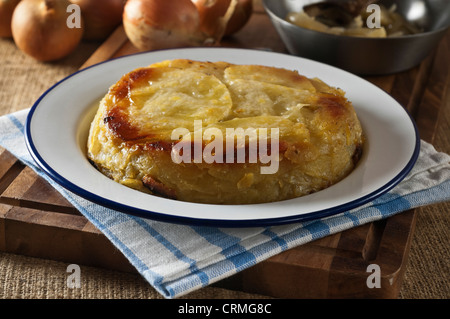 Welsh onion torta di patate e cipolle piatto Galles Food UK Foto Stock