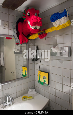 Lego dragon in camera a tema presso l'Hotel Legoland Legoland a Billund, Danimarca Foto Stock