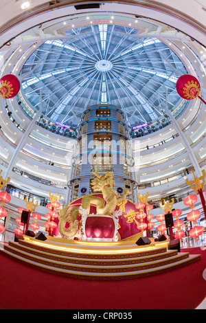 Asia, Malaysia, Selangor Stato, Kuala Lumpur, a interno di un moderno complesso di shopping ai piedi delle Torri Petronas Foto Stock