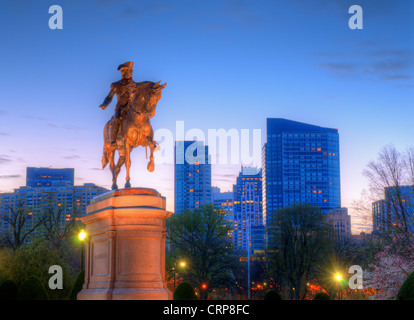 George Washington Statua equestre al giardino pubblico di Boston, Massachusetts. Foto Stock