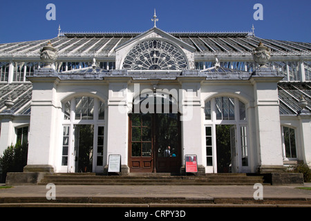 Ingresso alla Casa Temperate Kew Garrdens Londra Foto Stock