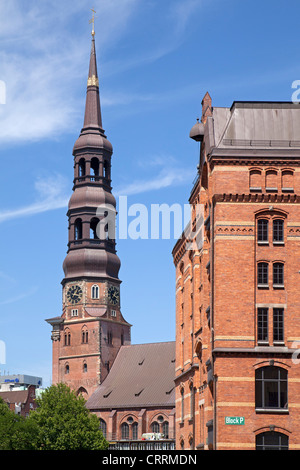 San Katharinen chiesa vecchia warehouse district, Amburgo, Germania Foto Stock