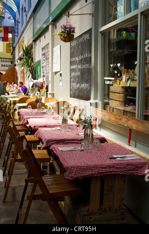 Cornercopia cafe nel villaggio di Brixton, Mercato di Brixton Foto Stock