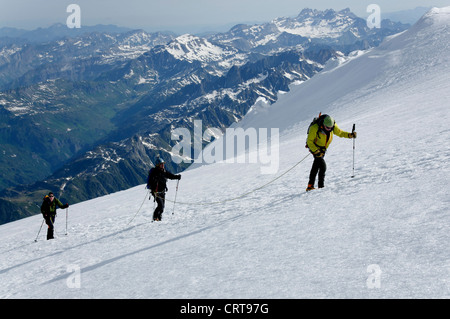 Gli alpinisti sulla Dome Gouter du Mont Blanc Foto Stock