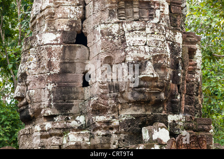 Faccia sulla torre di Porta a Ta Som, Tempio di Angkor, Sito Patrimonio Mondiale dell'UNESCO, Siem Reap, Cambogia. Asia Foto Stock