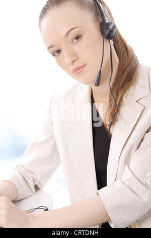 Closeup ritratto di una donna di successo rappresentante del servizio clienti Foto Stock