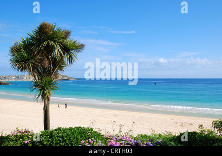 Inizio estate a Porthminster beach a St. Ives, Cornwall, Regno Unito Foto Stock