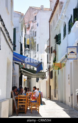 Street cafe, Carrer D'Alaior, Mahón Menorca, isole Baleari, Spagna Foto Stock