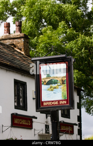 Bridge Inn Tatham, Hornby, Lancaster, Regno Unito Foto Stock