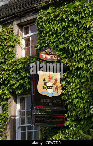 Lister Arms Hotel; Inn of Character; catering ad hotel business a Malham, Malhamdale, North Yorkshire Dales  English Pub, UK Foto Stock