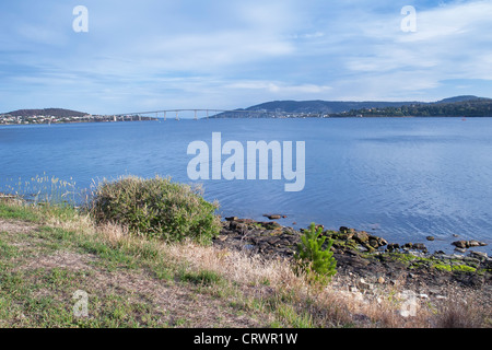 La sospensione ponte sopra il fiume Derwent, Hobart, Tasmania Foto Stock