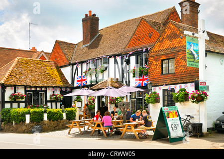 Il White Horse Inn, Shere, Surrey, Regno Unito Foto Stock