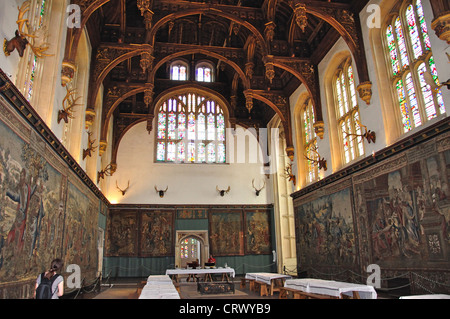 La Grande Hall di Hampton Court Palace e Hampton Inn London Borough of Richmond upon Thames, Greater London, England, Regno Unito Foto Stock