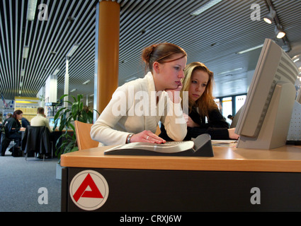 Trovare un apprendistato, agenzia per il lavoro nei prodotti alimentari Foto Stock