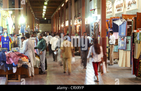 Il vecchio Souq nella città vecchia di Dubai Foto Stock