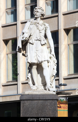 Un monumento al famoso pittore barocco Sir Anthony Van Dyck ad Anversa, in Belgio Foto Stock