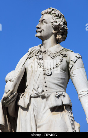 Un monumento al famoso pittore barocco Sir Anthony Van Dyck ad Anversa, in Belgio Foto Stock